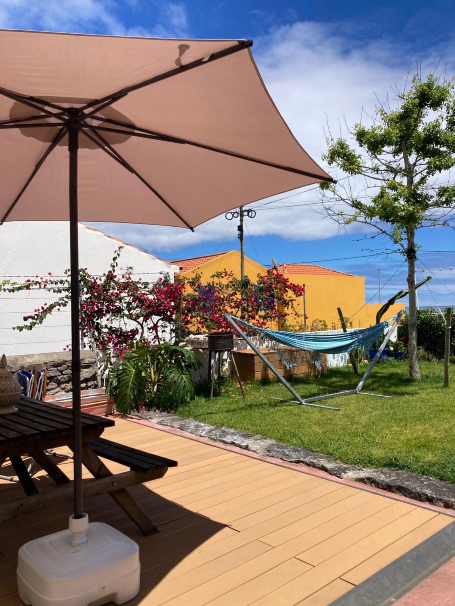 Agua E Sal - Seafront House, With Garden And Independent Suite. Ribeira Quente Exterior photo